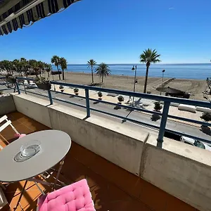 https://apartamento-con-terraza-al-mar-centro-de-estepona.1costadelsol.com
